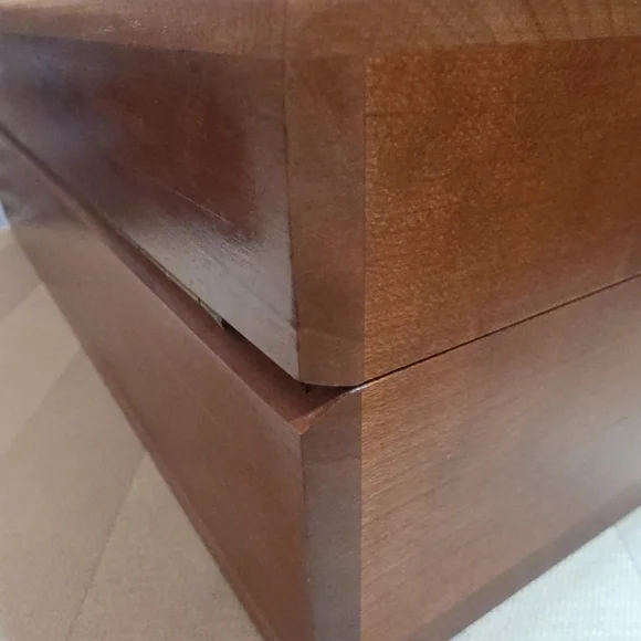 CRISTAL ROSE LOUIS ROEDERER RARE HANDMAID CHAMPAGNE BOX REIMS FRANCE Ex Cond - Picture 8 of 15